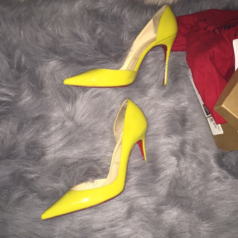 LAST CALL !! Iriza Christian Louboutin Heels